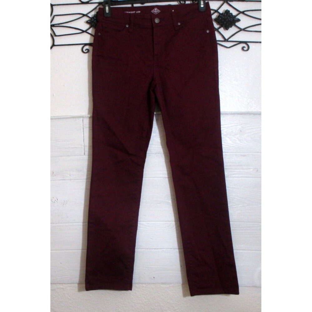 St John's Bay Jeans Women's Size 4 Burgundy Straight Leg Pockets Stretch